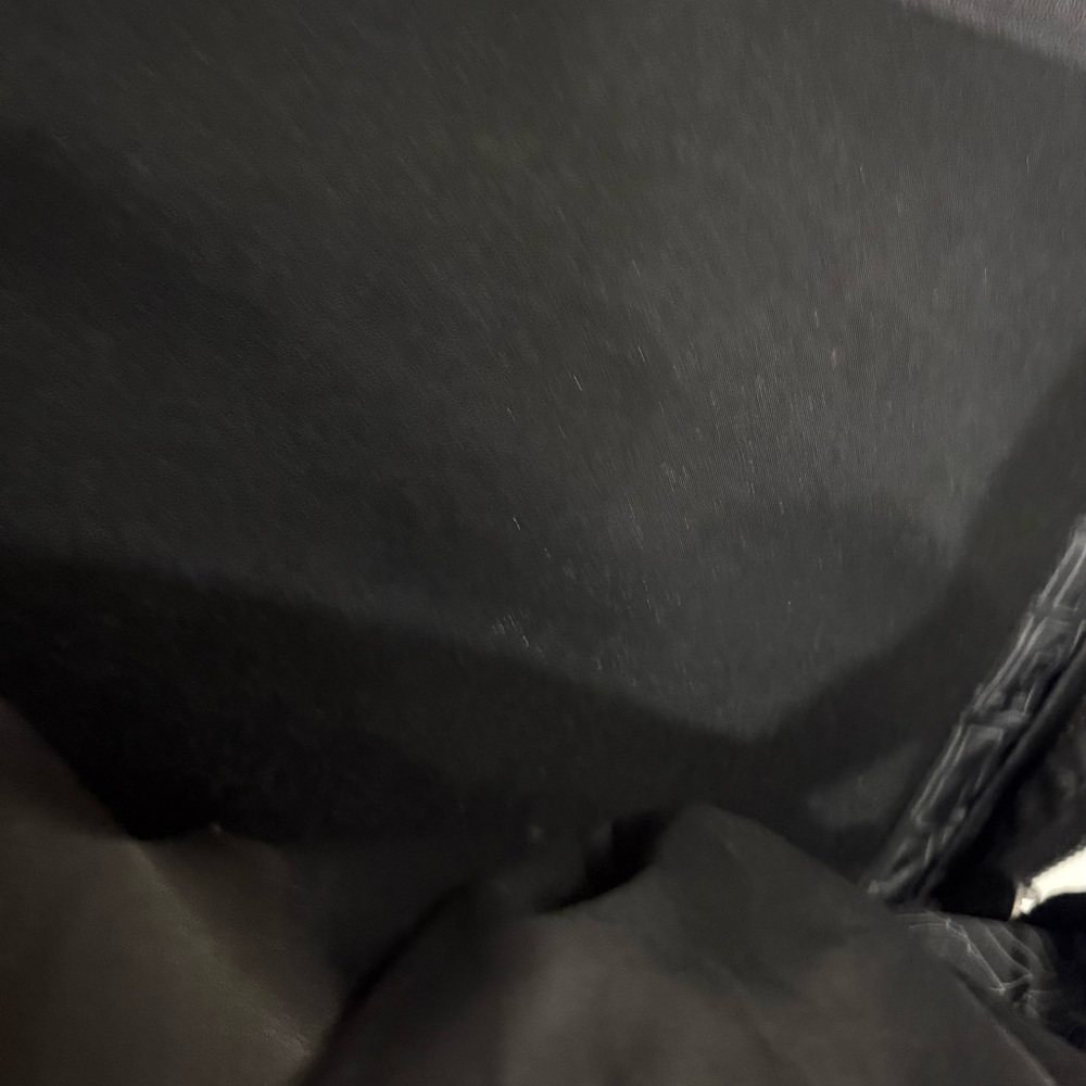 Black Adult Backpack new without tags - Picture 5 of 14